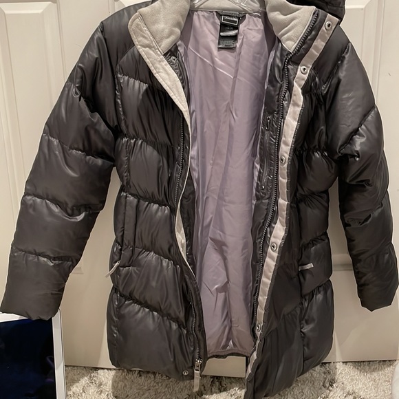 GIRLS NORTH FACE PUFFER COAT CHARCOAL GREY. SZ LARGE 14-16 or ladies petite xs - Picture 6 of 11
